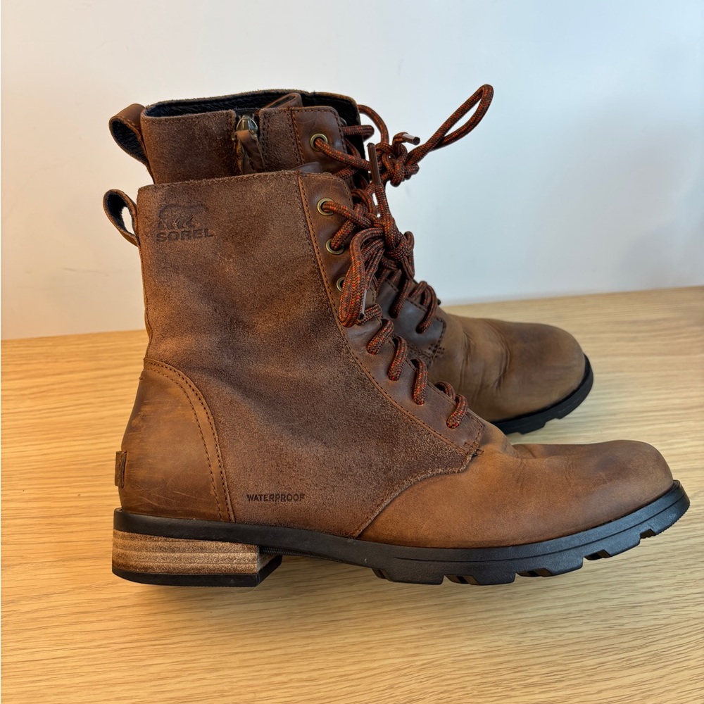 SOREL Emelie Short Lace Boot Woman’s 8
